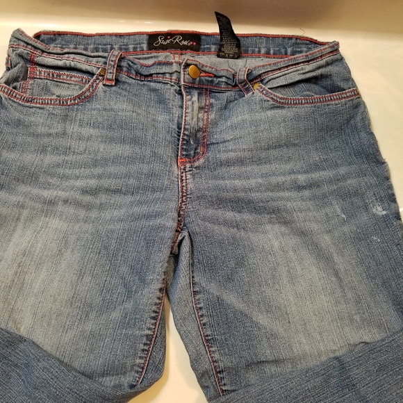 Capri Jeans - Picture 3 of 8